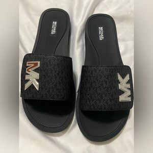 Michael Kors Slide